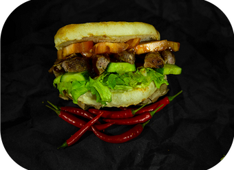 Пита Супер острая со свининой.