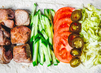 Шаурма Супер острая со свининой.