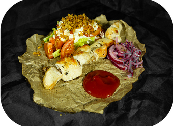 Шашлык куриный с овощами.